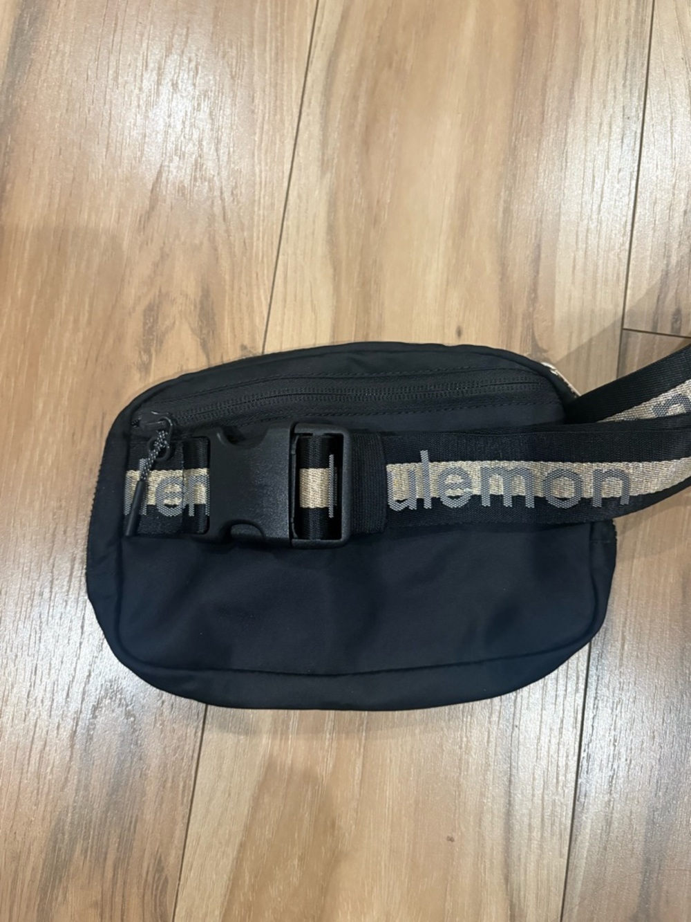 lululemon athletica Black Belt Bag with Gold Hardware - Picture 2 of 3